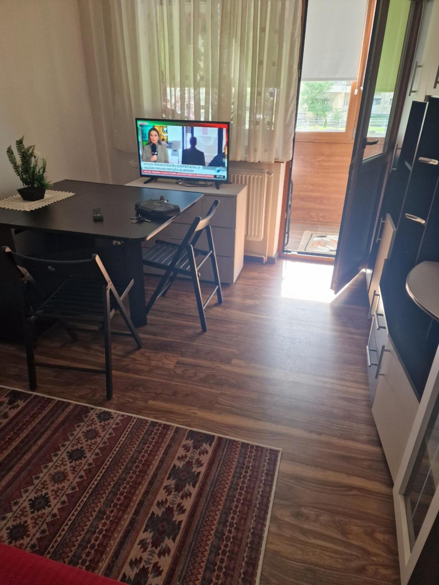 Apartment Slănic-Moldova Esterno foto